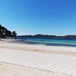 Suzana Biograd Na Moru