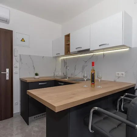 Suzana Apartament *