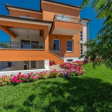 Suzana Appartement *